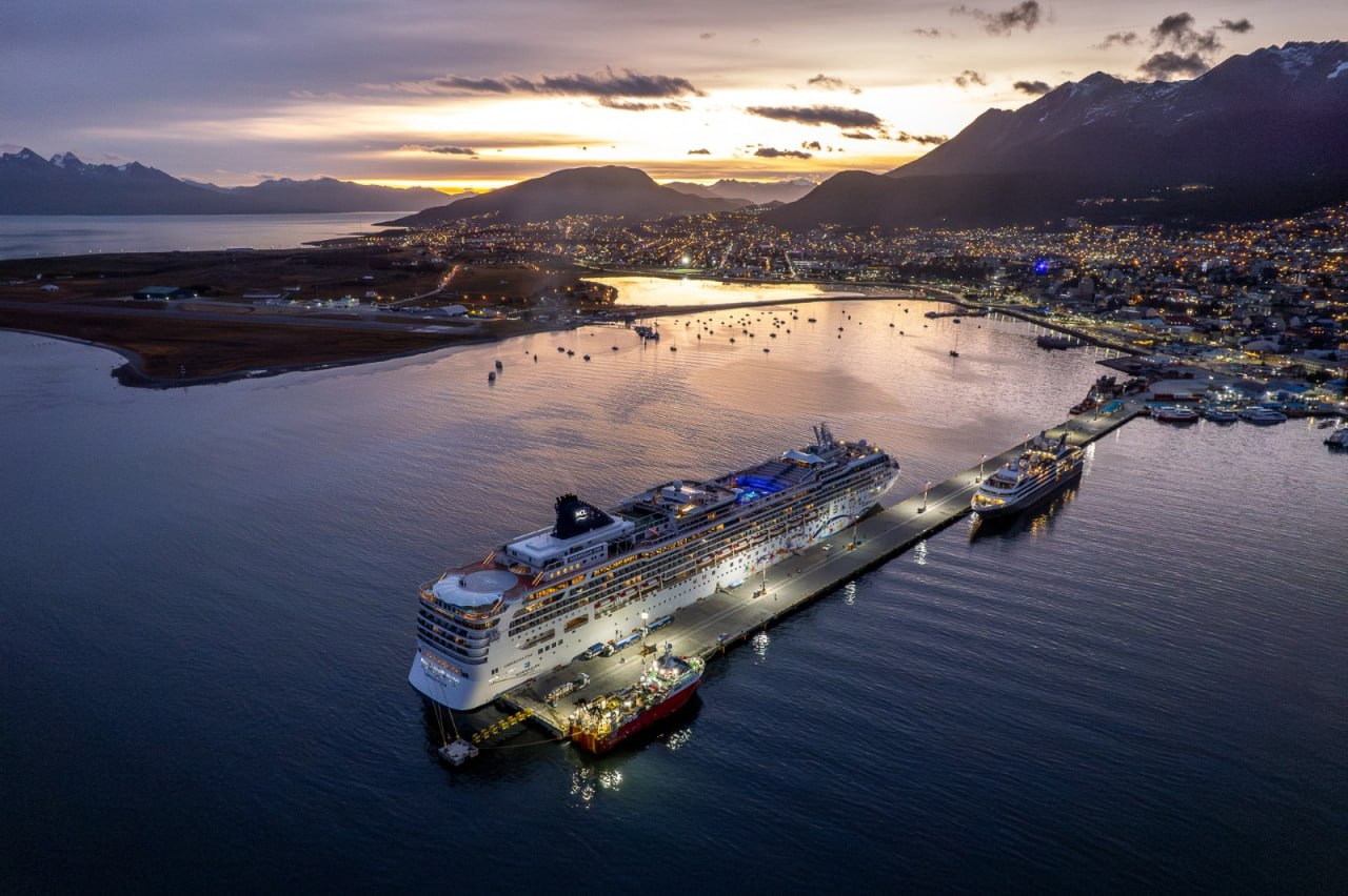 Puerto de Ushuaia, puerta de entrada a la Antártida